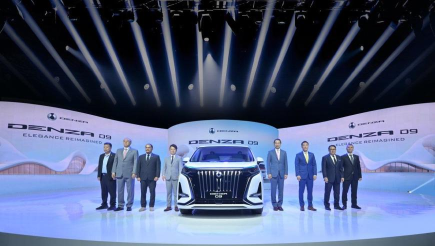2025澳门今晚特马开什么,米兰时装周这把是熟人局,重点解答解释落实_模拟版V2.41
